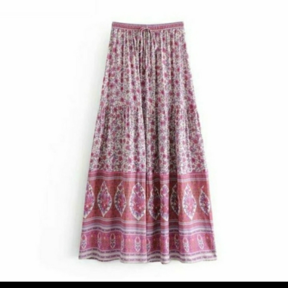 chic skirt large only - Picture 3 of 3